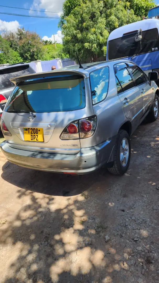 Toyota Harrier DPZ thumbnail 3