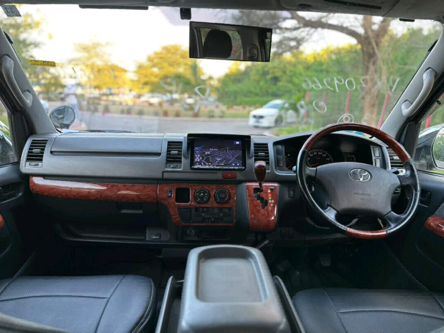Toyota Hiace Van Super GL 2005 Diesel Automatic