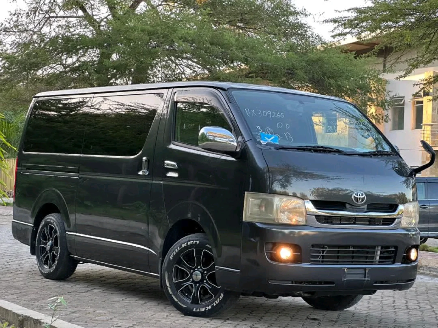 Toyota Hiace Van Super GL 2005 Diesel Automatic thumbnail 5