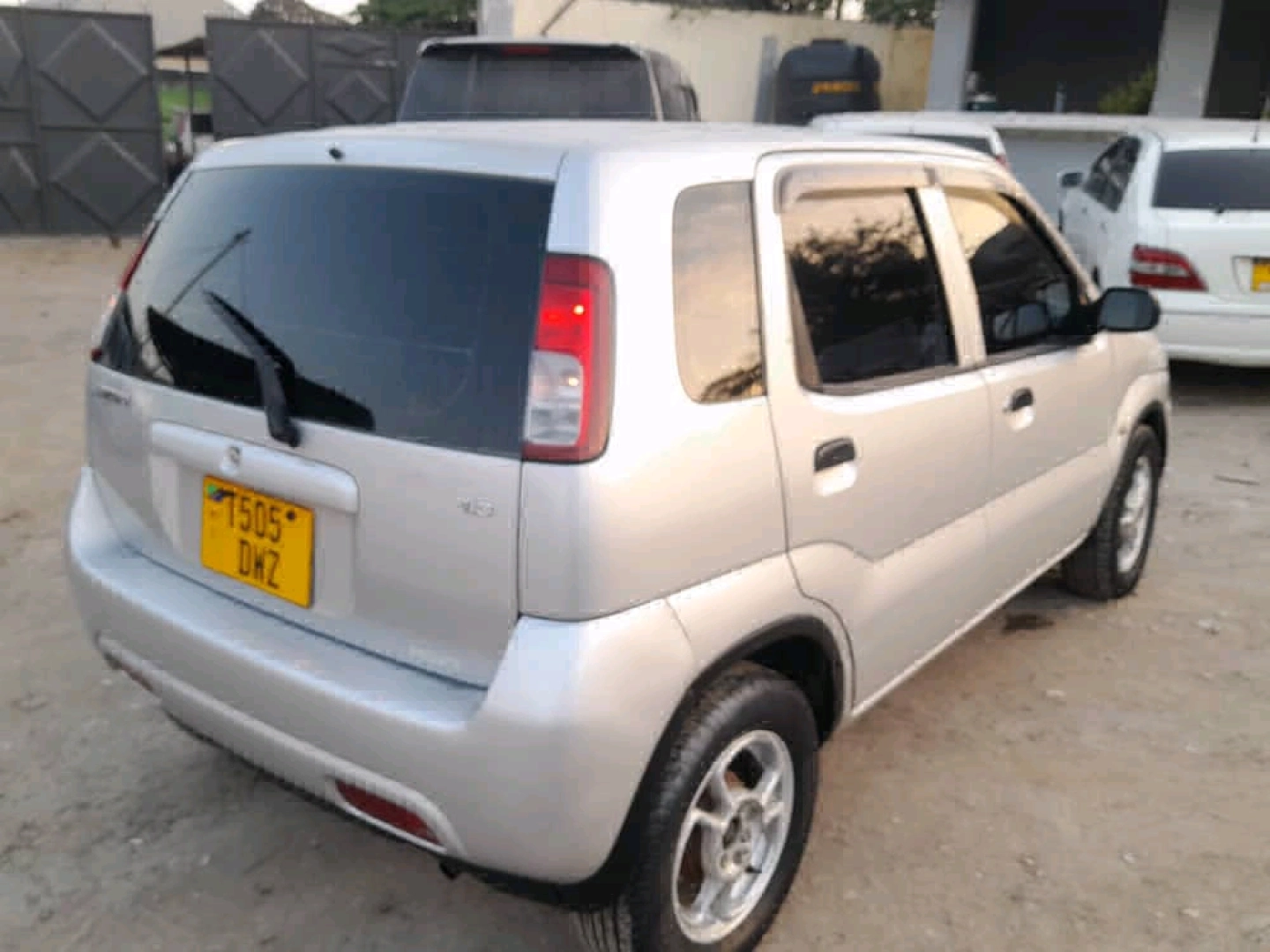 Suzuki Swift 2002 1330cc thumbnail 5