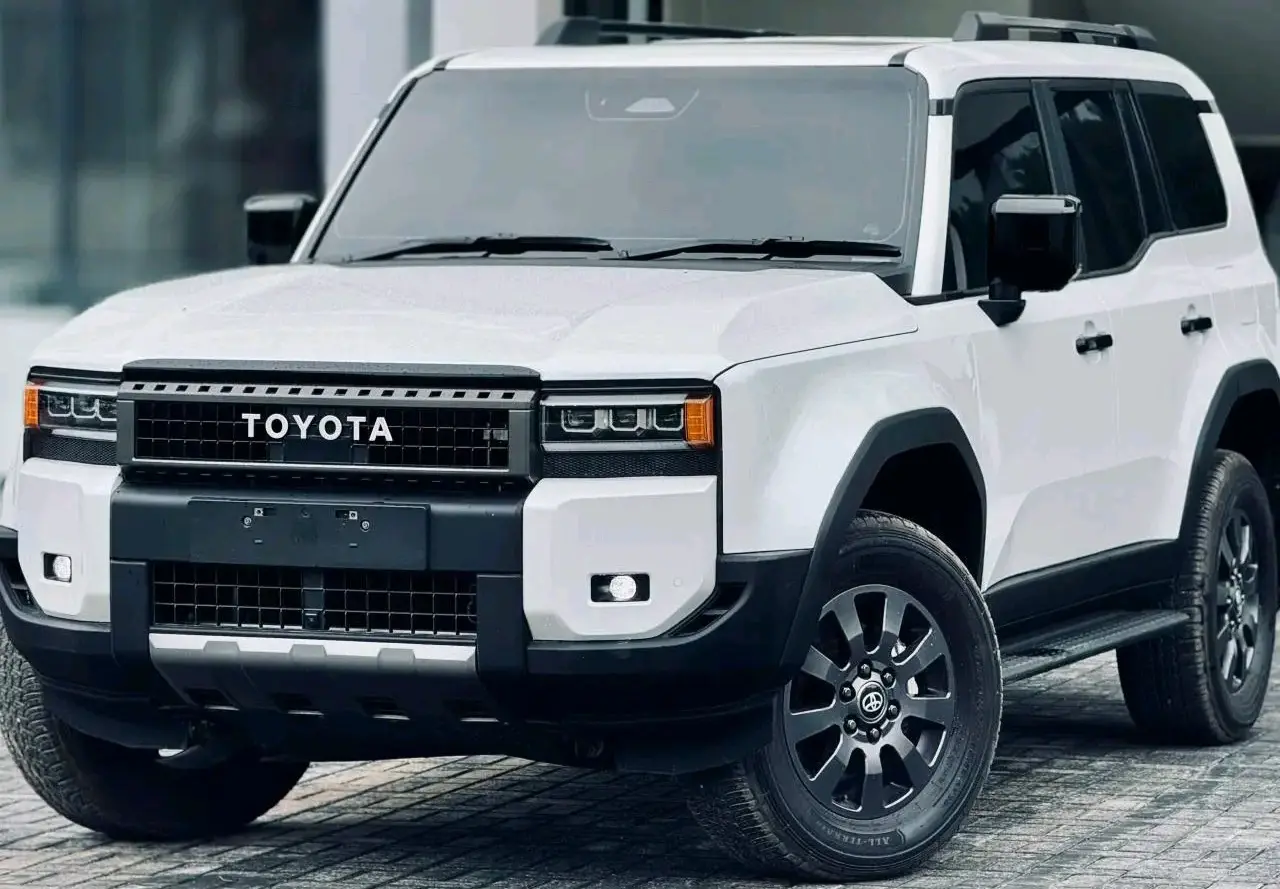Toyota Land Cruiser Prado 250 (2025) thumbnail 2