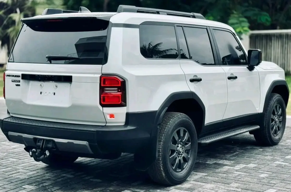 Toyota Land Cruiser Prado 250 (2025) thumbnail 4