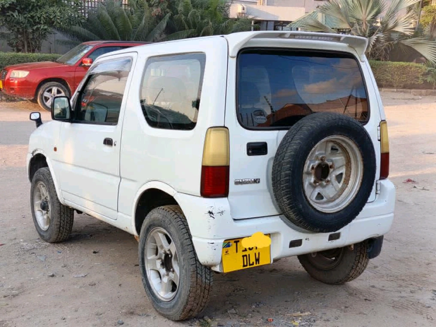 White Suzuki Jimny Compact SUV Automatic 690cc thumbnail 3