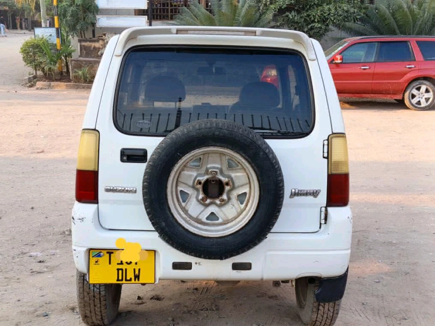 White Suzuki Jimny Compact SUV Automatic 690cc thumbnail 4