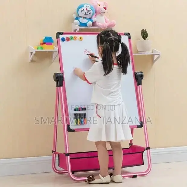 Kids Double Sided Art Easel thumbnail 2