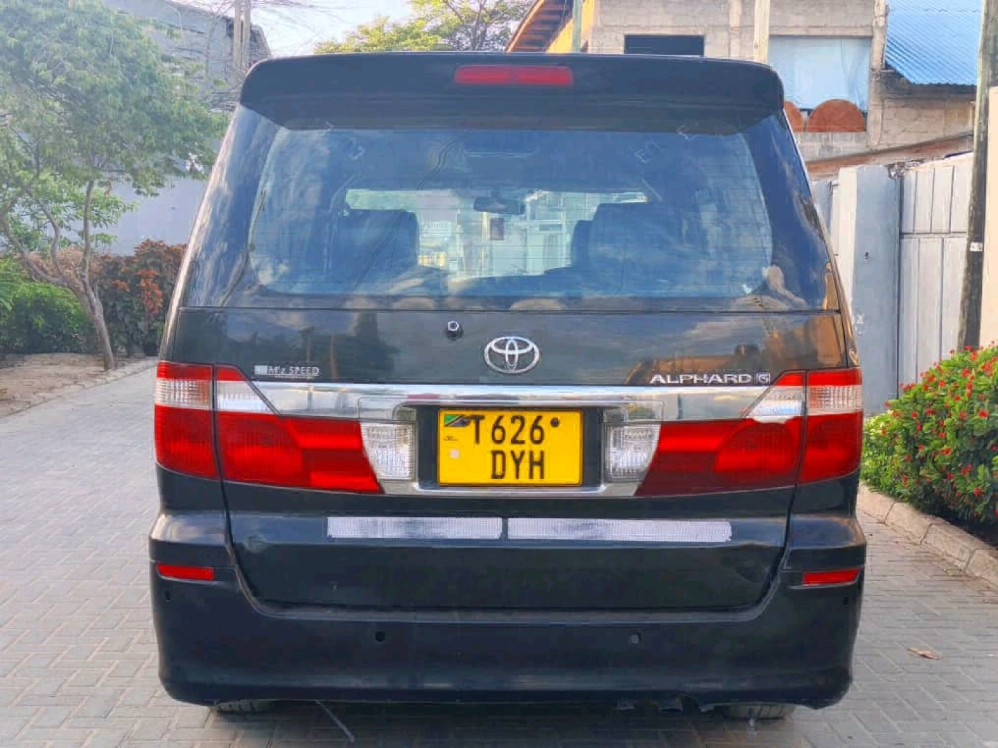 Toyota Alphard Minivan T626 DYH thumbnail 2