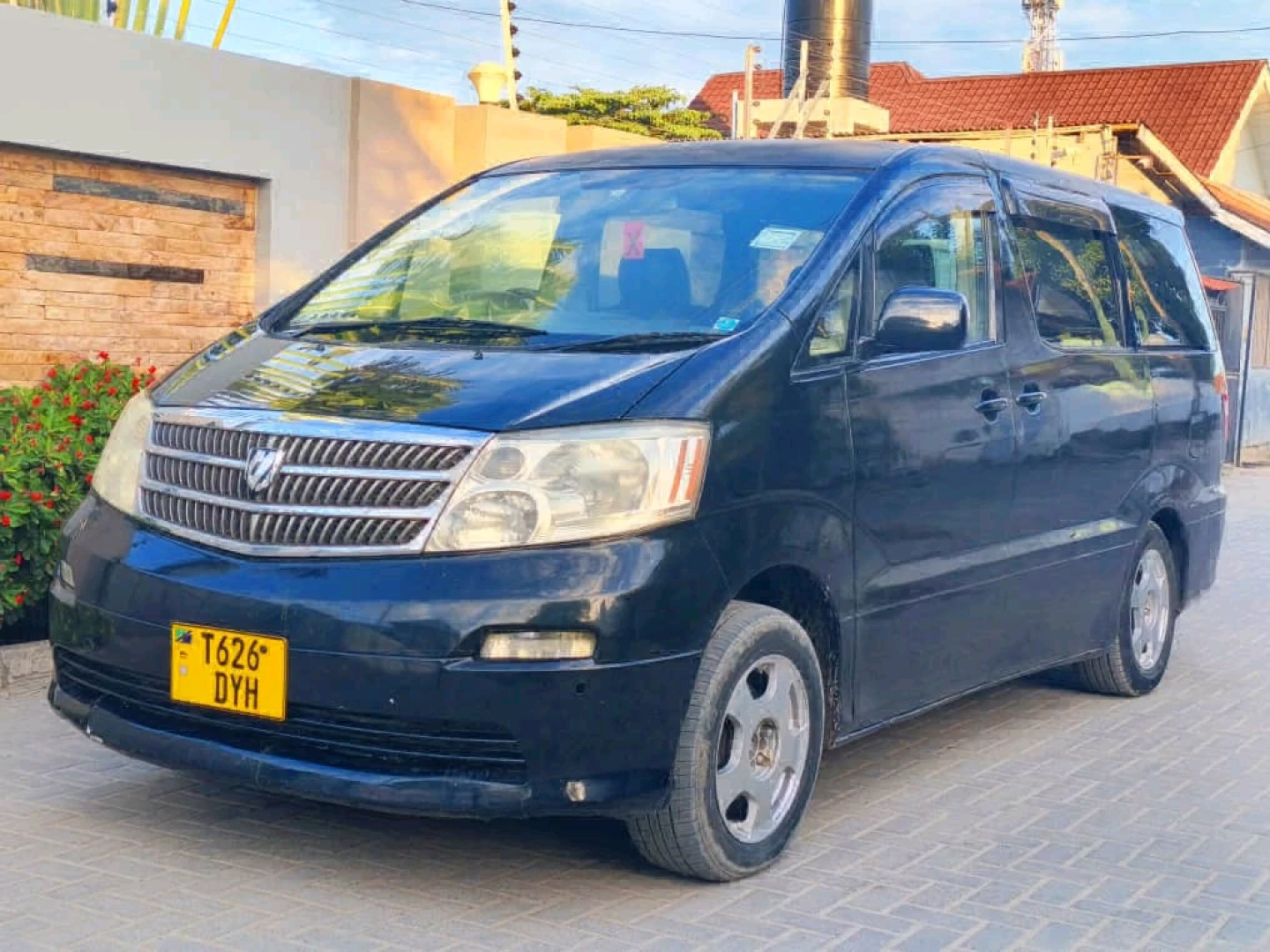 Toyota Alphard Minivan T626 DYH thumbnail 4