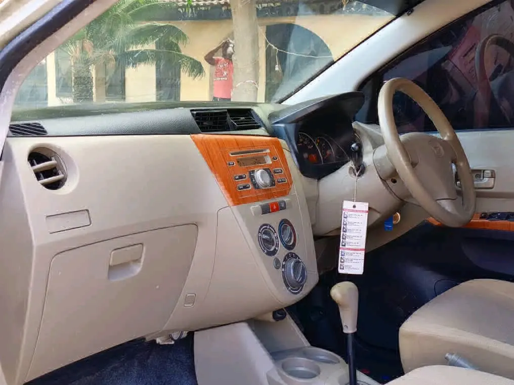 Daihatsu Mira 2009, 650cc, Full AC