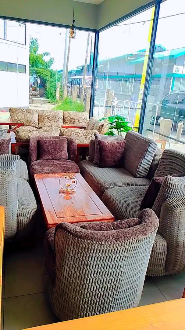 Mninga Wooden Dining Set