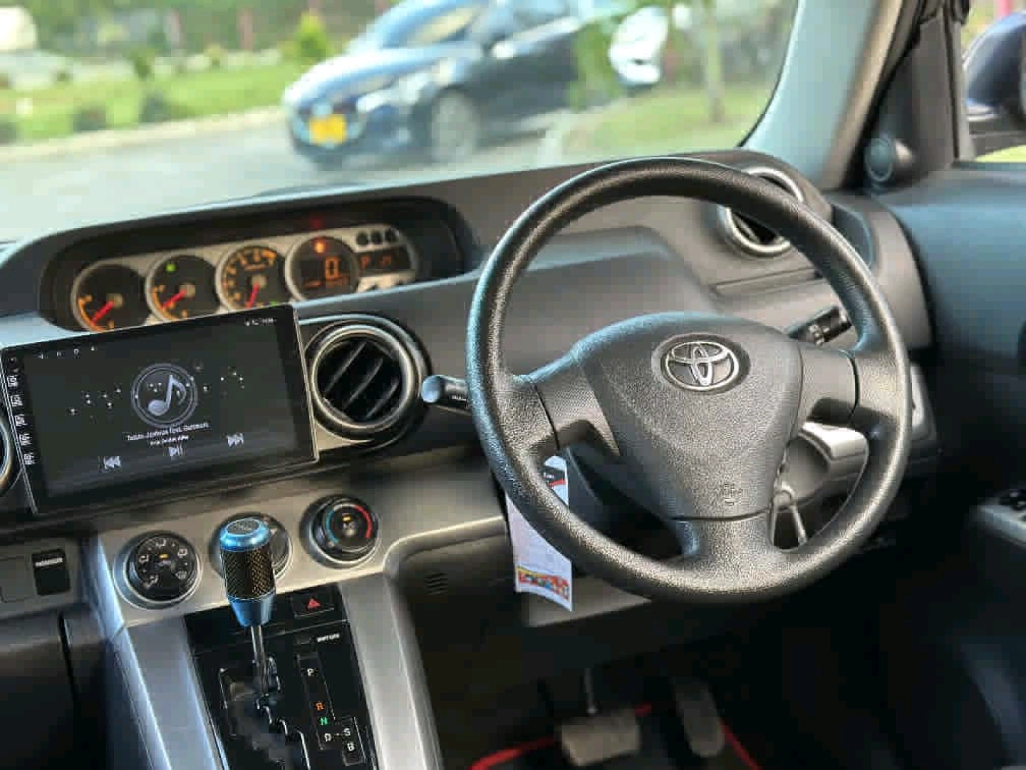 Toyota Rumion 2009, 1490cc, Low Mileage thumbnail 6