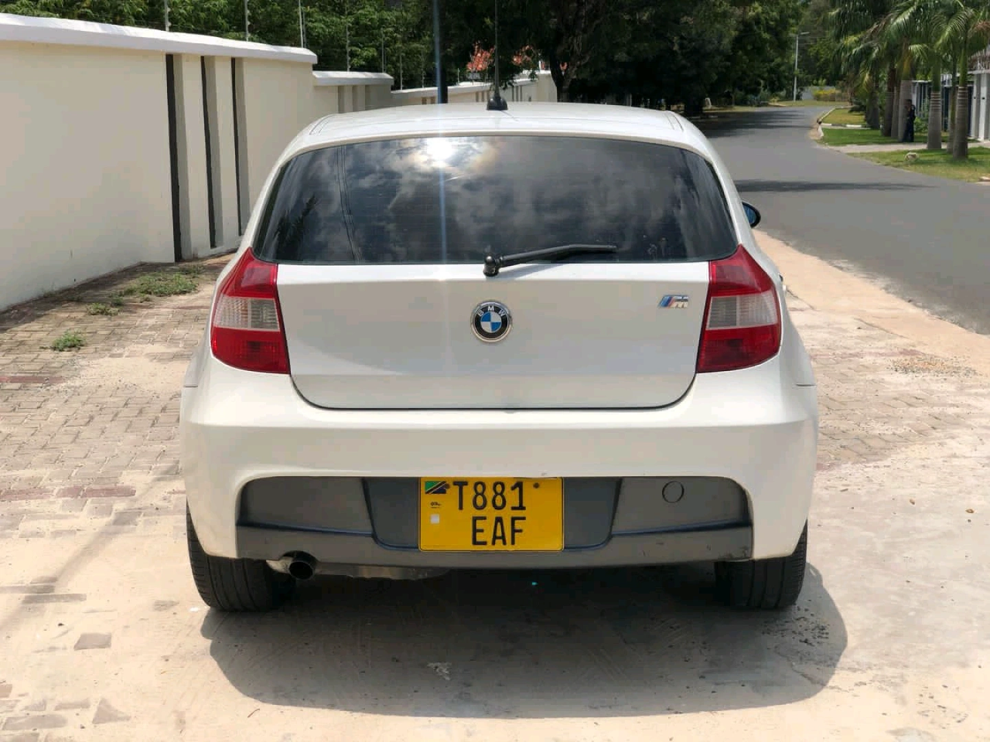 BMW 1 Series Hatchback 2006 Low Mileage thumbnail 2