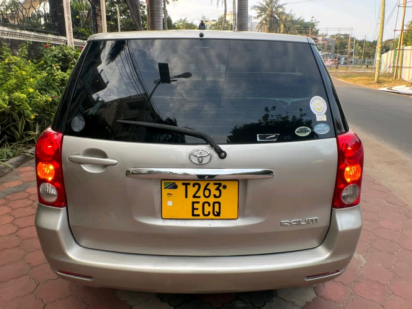 Toyota Raum 2003 Model 1490 CC For Sale thumbnail 3