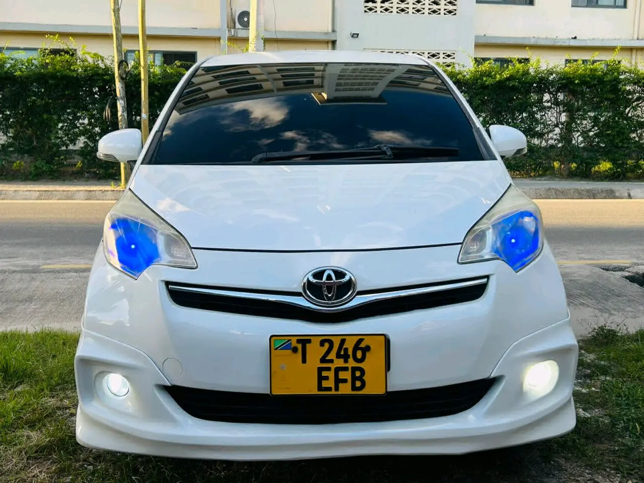 Toyota Ractis 2012 (EFB) thumbnail 4