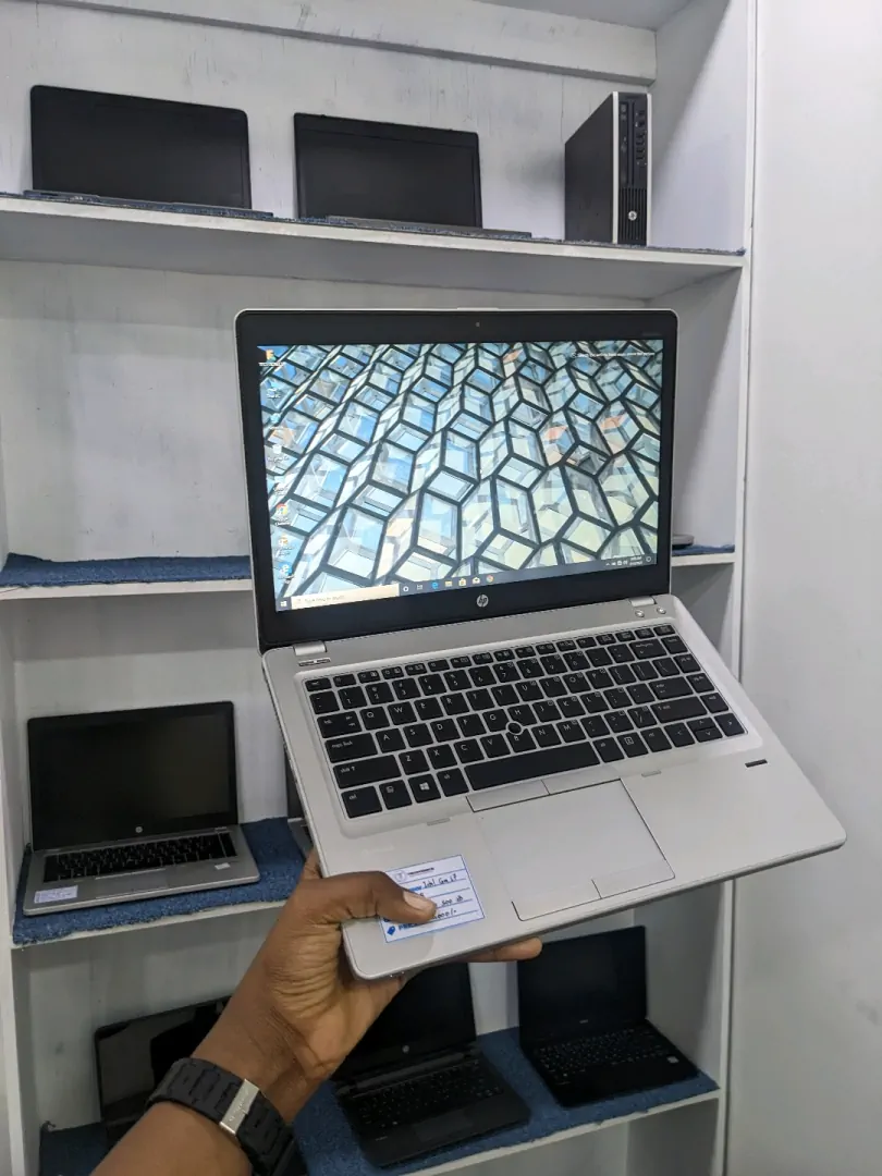 HP EliteBook Folio Laptop Core i7 8GB RAM 500GB HDD thumbnail 4