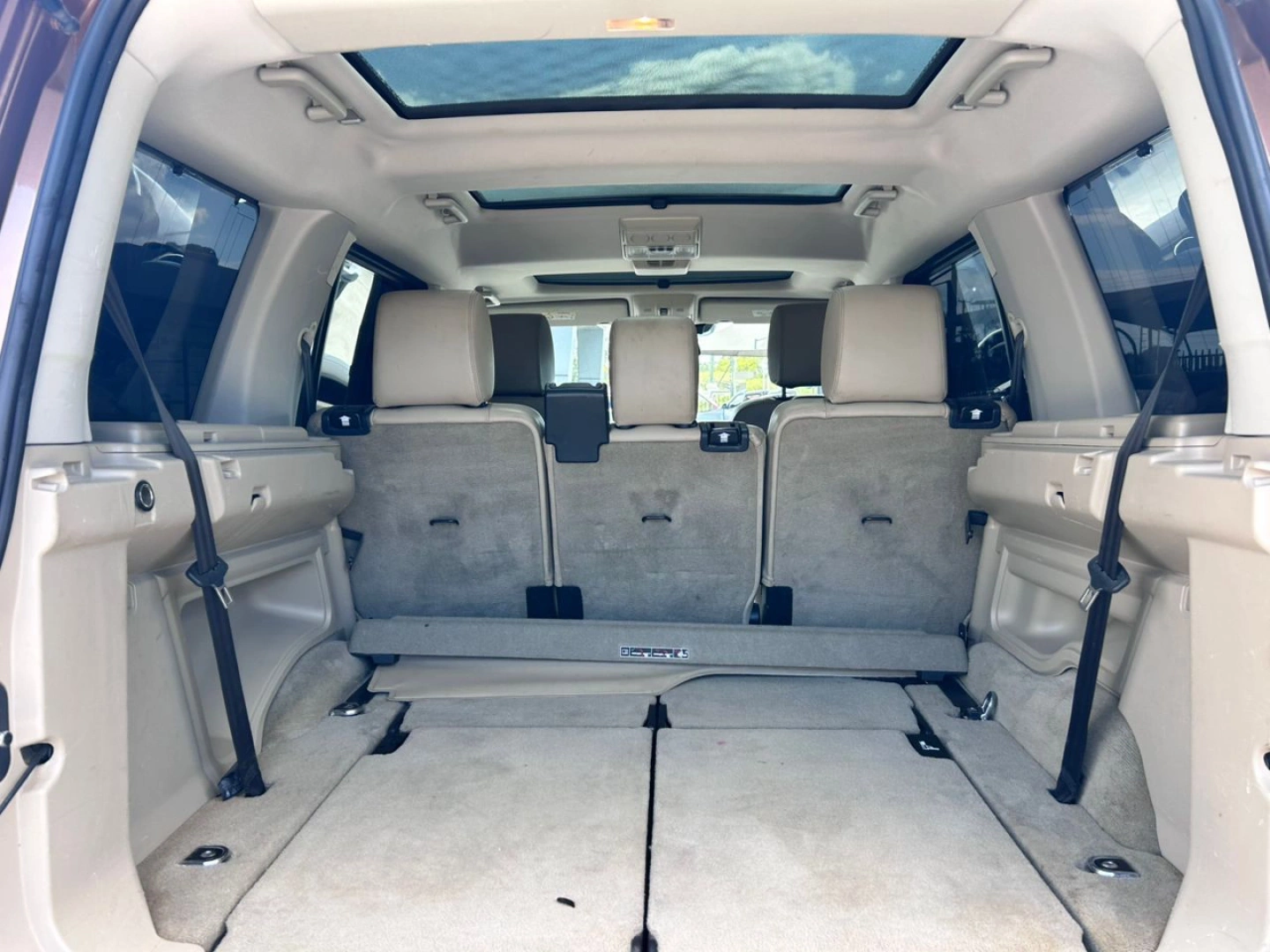 2016 Land Rover Discovery 4 HSE SUV thumbnail 6