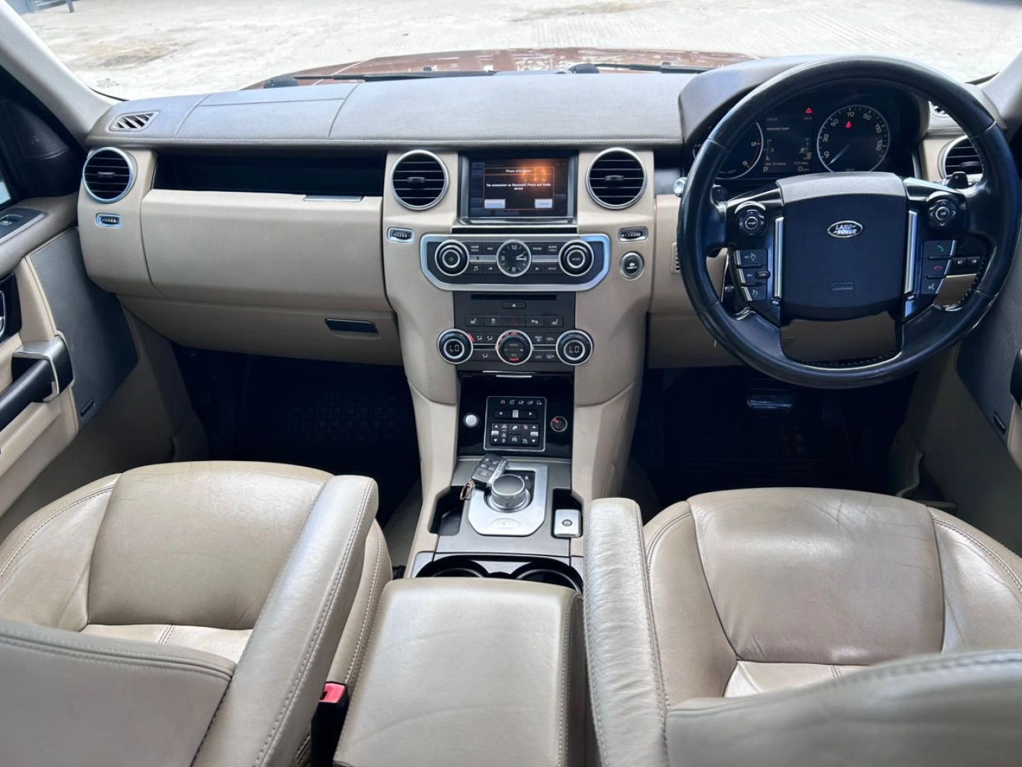 2016 Land Rover Discovery 4 HSE SUV thumbnail 7