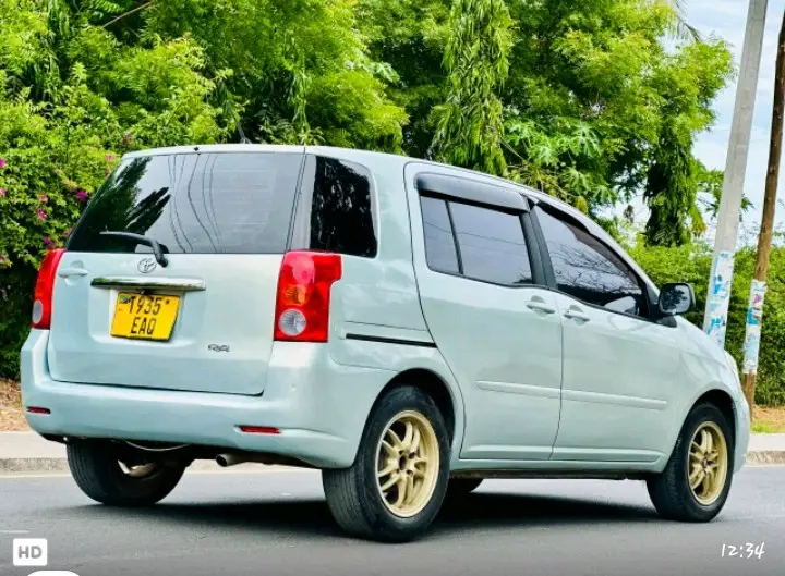 Toyota Ractis - Namba E thumbnail 3