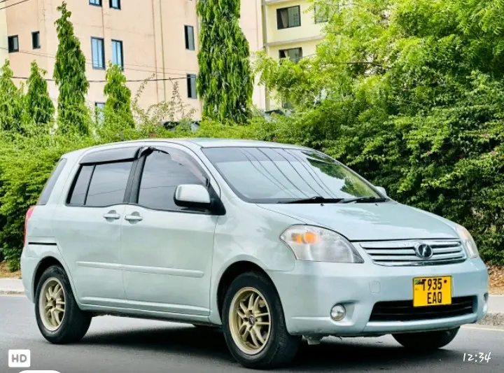Toyota Ractis - Namba E thumbnail 5