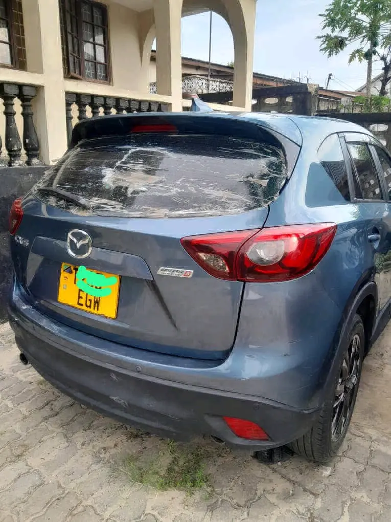 Blue Mazda CX-5 SUV 2015 Diesel thumbnail 2