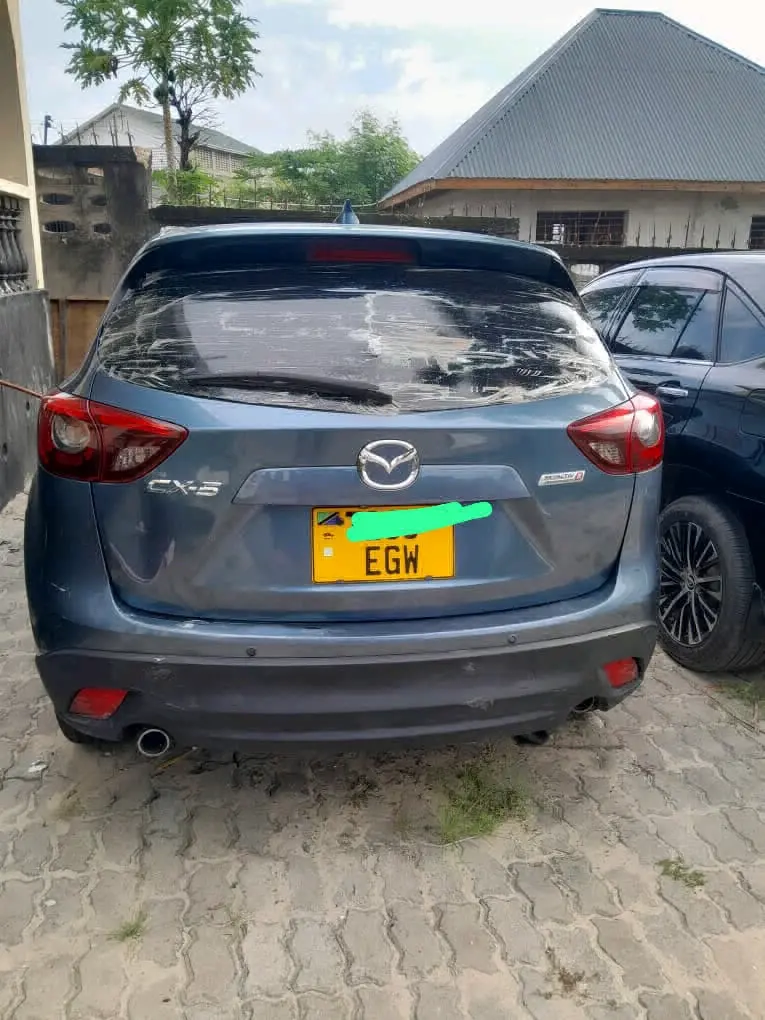Blue Mazda CX-5 SUV 2015 Diesel thumbnail 3