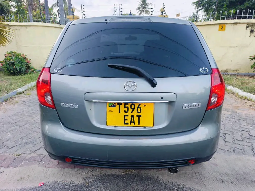 Mazda Verisa Grey thumbnail 2