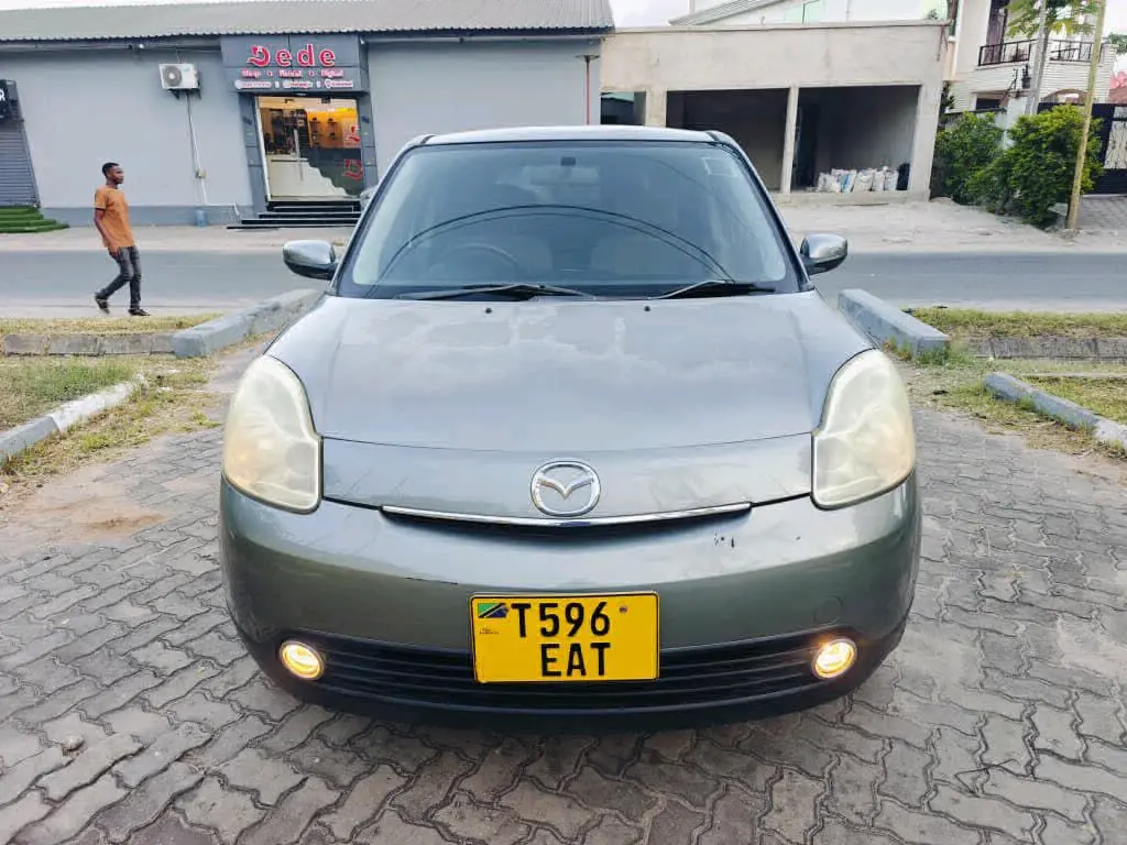 Mazda Verisa Grey thumbnail 5