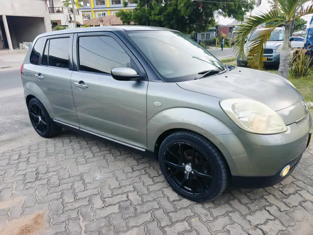 Mazda Verisa Grey thumbnail 8
