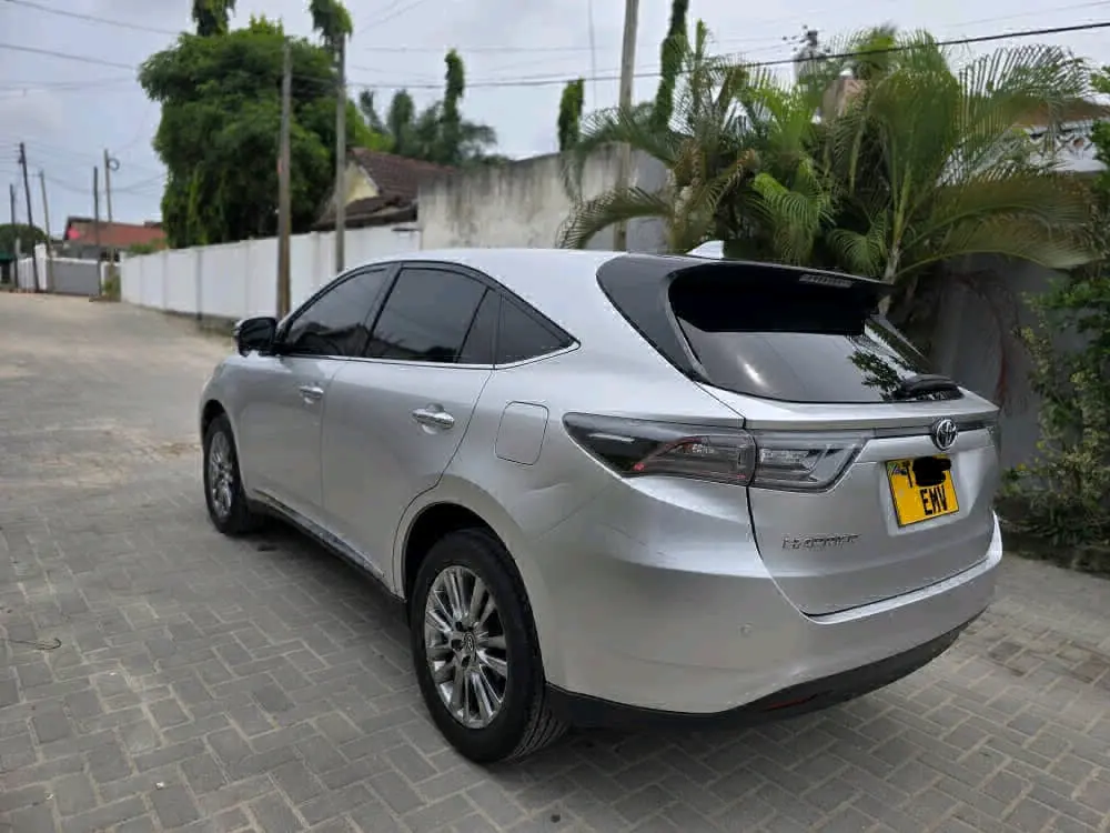 2016 Toyota Harrier Full Option thumbnail 5