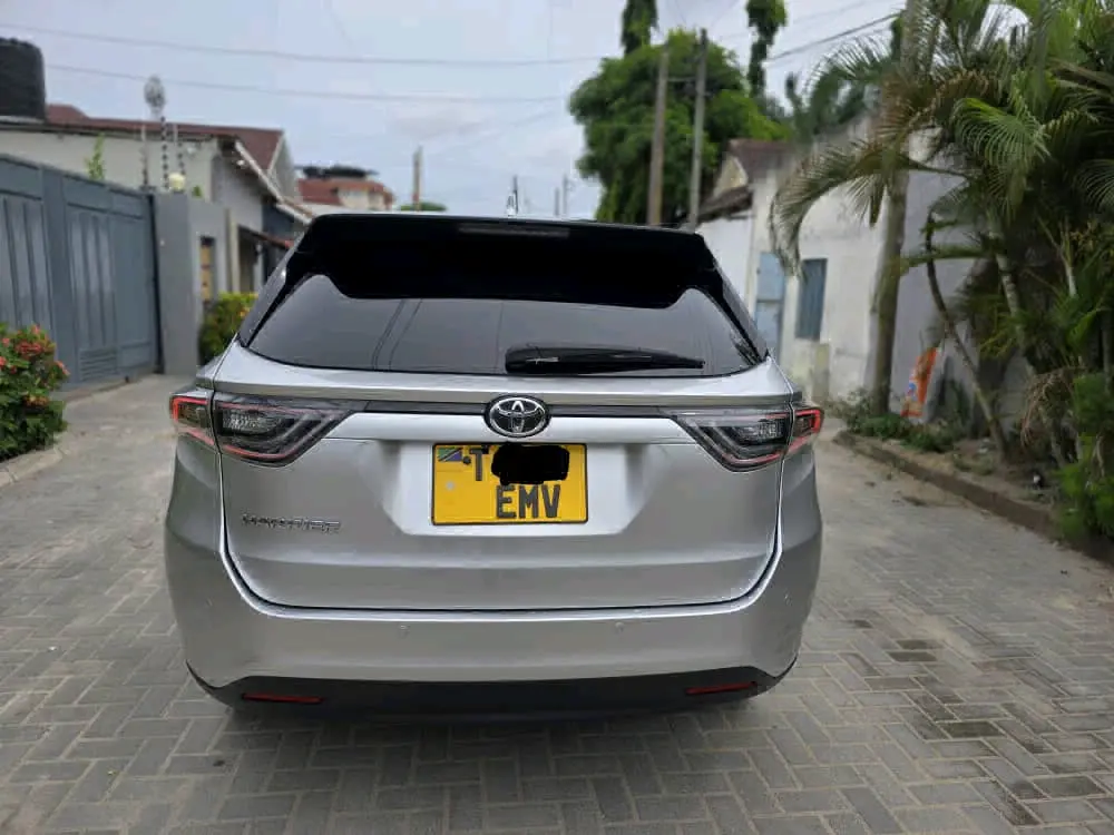 2016 Toyota Harrier Full Option thumbnail 6