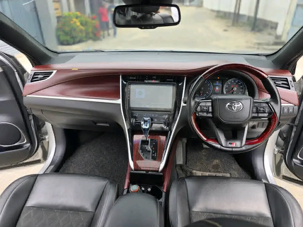 2016 Toyota Harrier Full Option thumbnail 8