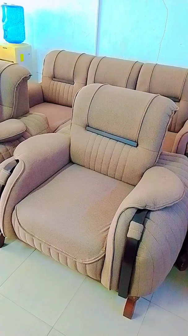 Modern 7-Seater Beige Fabric Sofa thumbnail 3