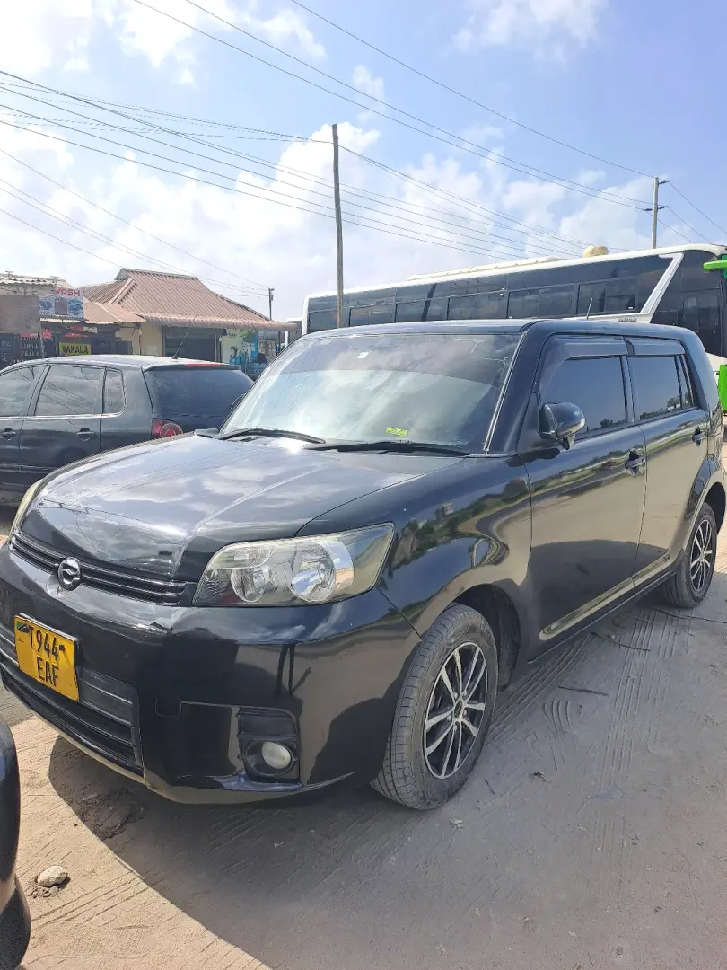 Toyota Rumion 2008, 1.5L Engine, Black