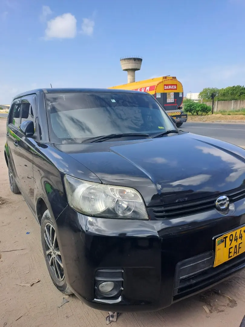 Toyota Rumion 2008, 1.5L Engine, Black thumbnail 2
