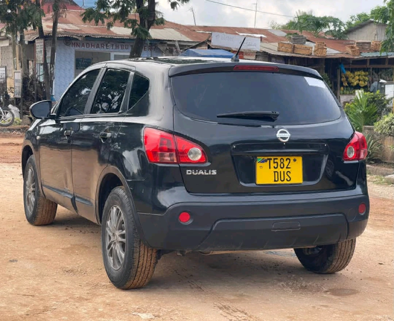 Black Nissan Dualis SUV for Sale