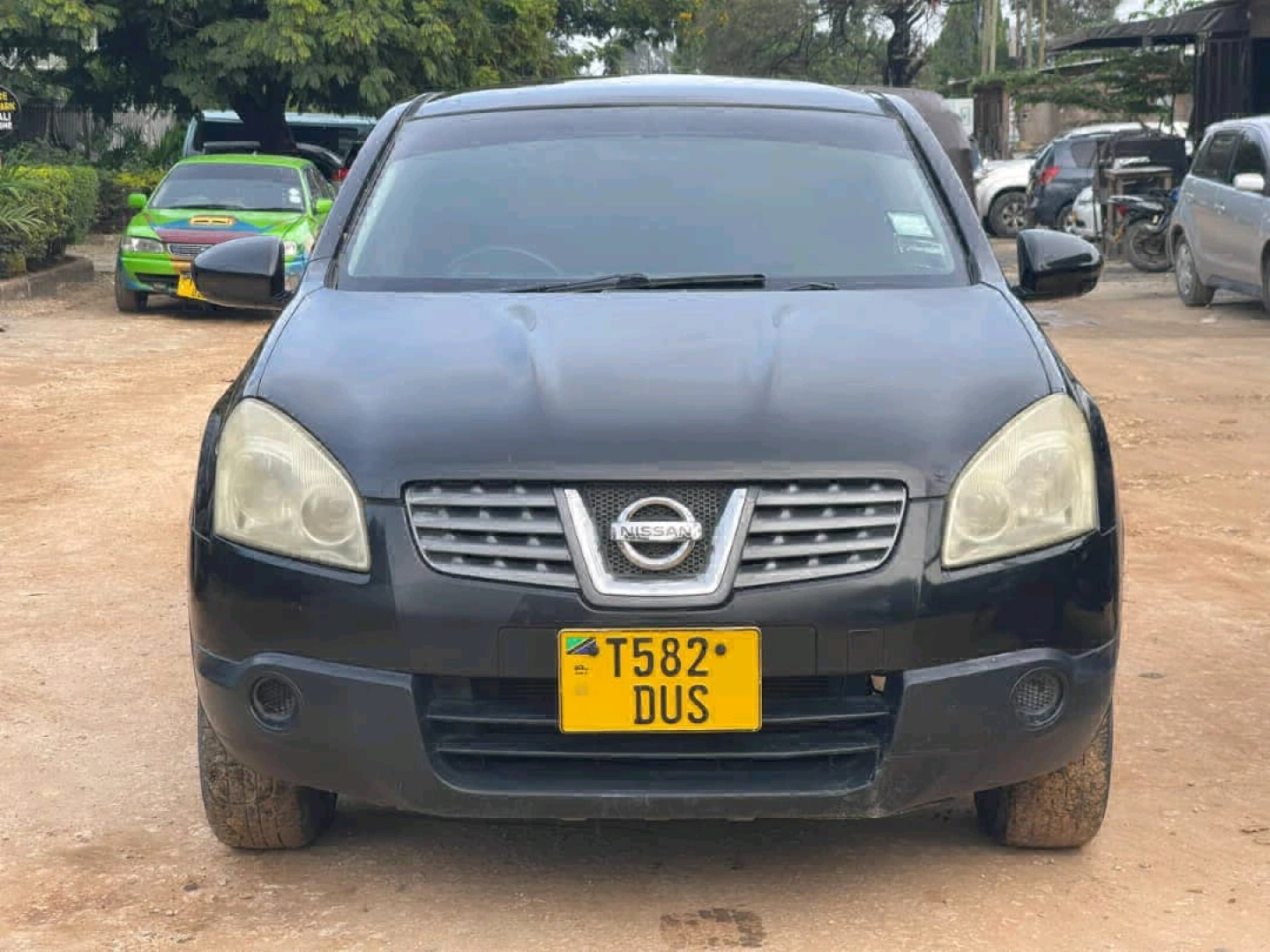 Black Nissan Dualis SUV for Sale thumbnail 8