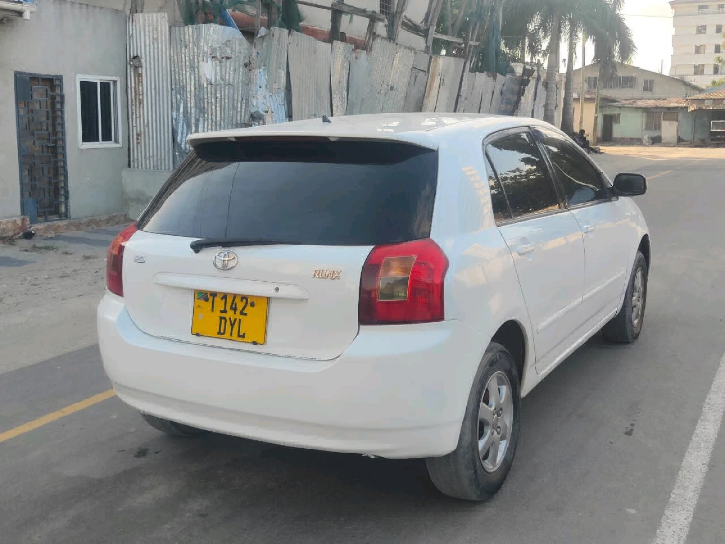 Toyota RunX 2003 White 1490 CC Inauzwa thumbnail 5
