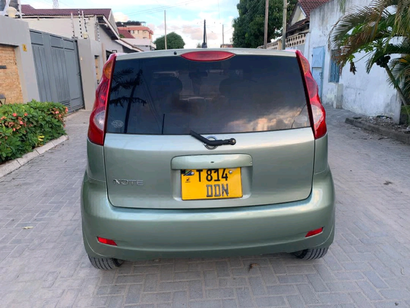 Nissan Note 2005 (1490 CC) Full AC thumbnail 8