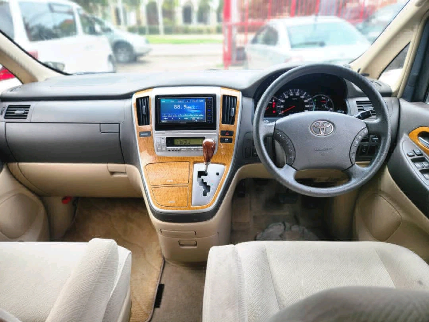 Toyota Alphard 2005 Silver MPV thumbnail 5