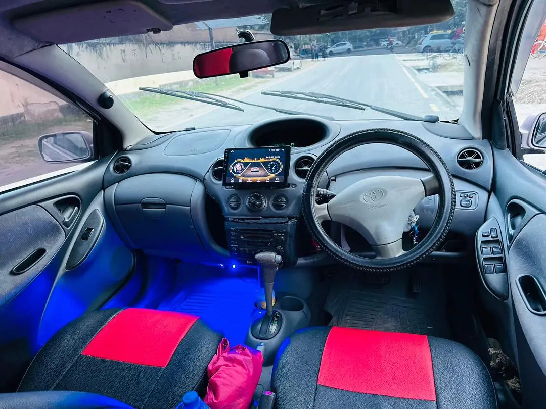 Toyota Vitz Full AC Low Mileage (6.8 Million TZS) thumbnail 4
