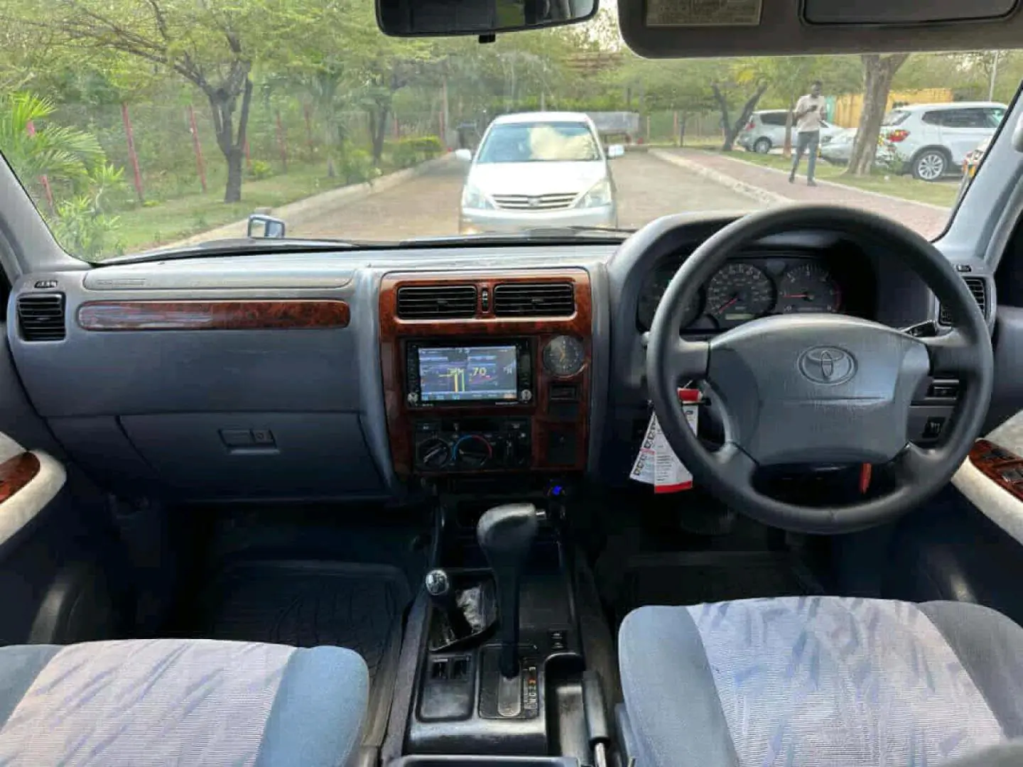 2001 Toyota Land Cruiser Prado Diesel Automatic thumbnail 9