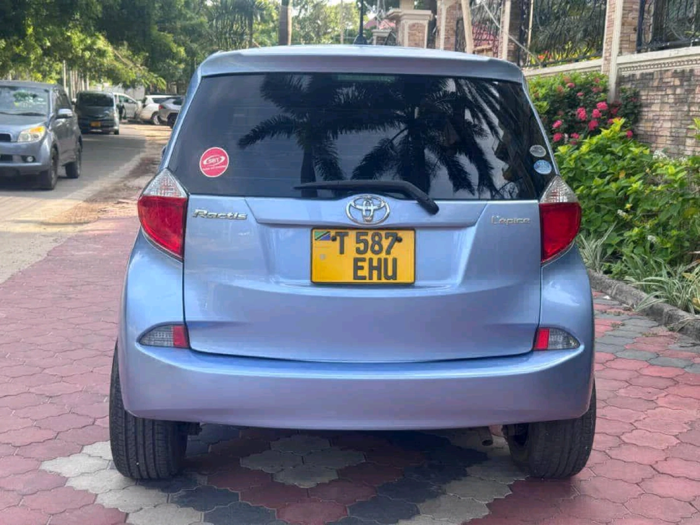 Toyota Ractis 2012 New Model Reg EHU thumbnail 6