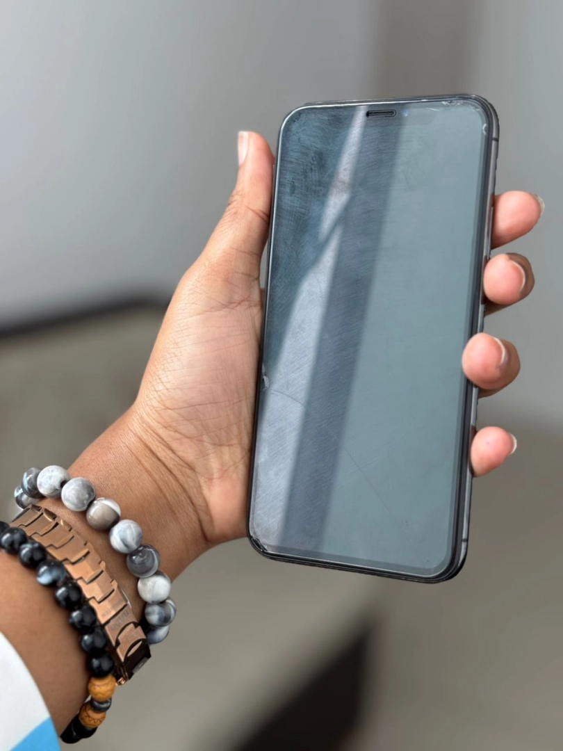 IPhone Full Box Face ID True Tone 100% Battery Health thumbnail 4