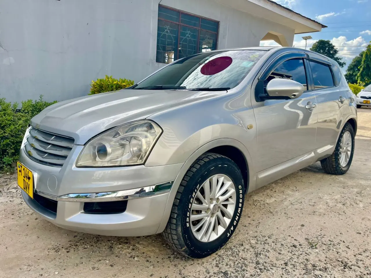 Nissan Dualis Cross Rider thumbnail 2