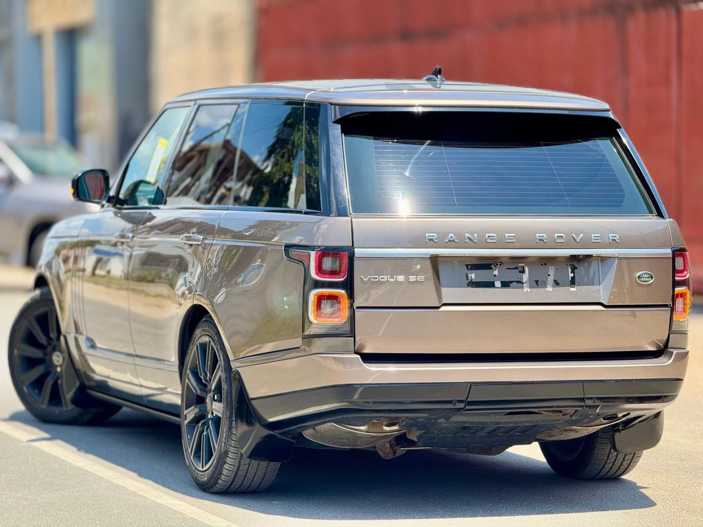 2016 Range Rover VOGUE SUV 3.0cc Diesel thumbnail 3