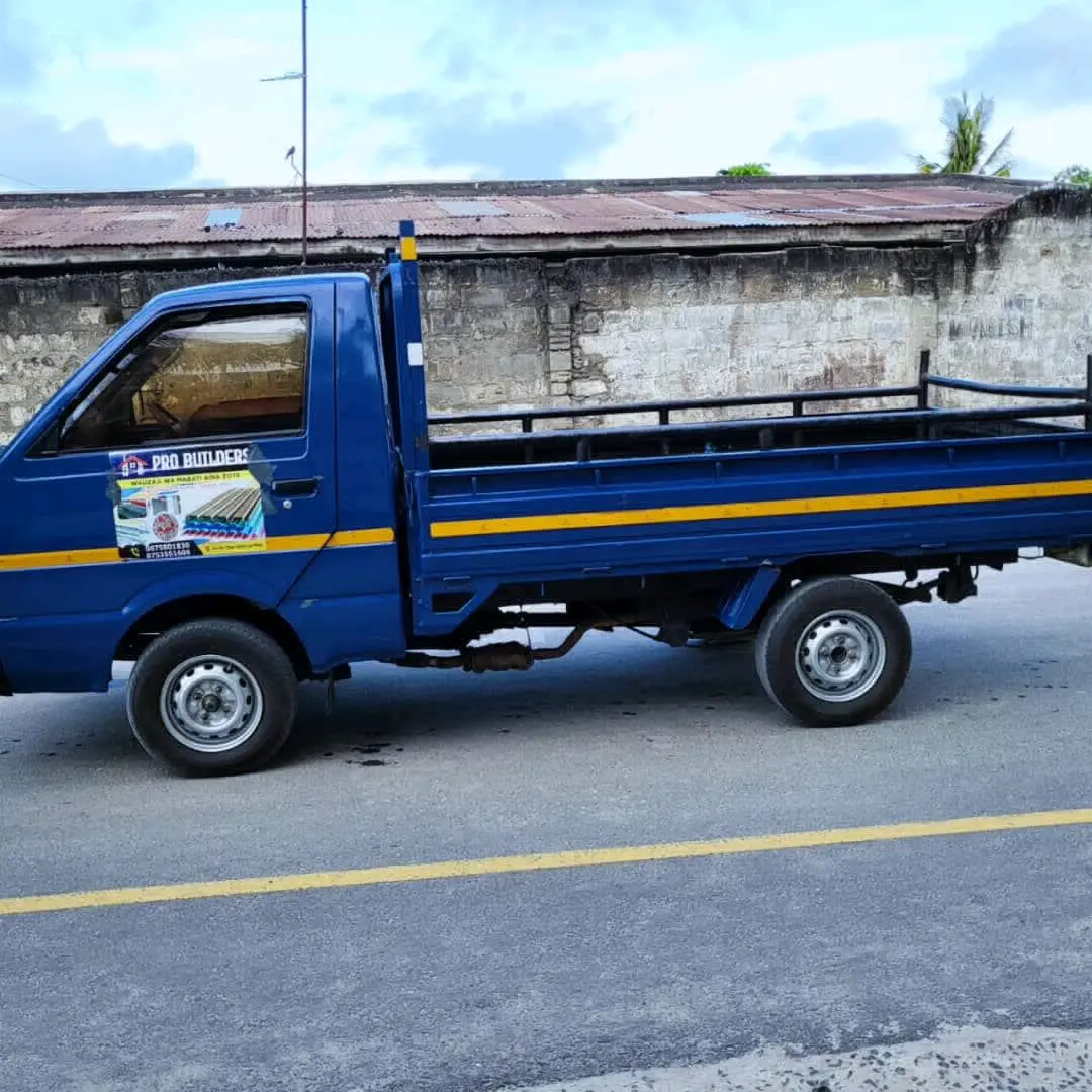Blue Minivan/Small Truck for Sale thumbnail 8