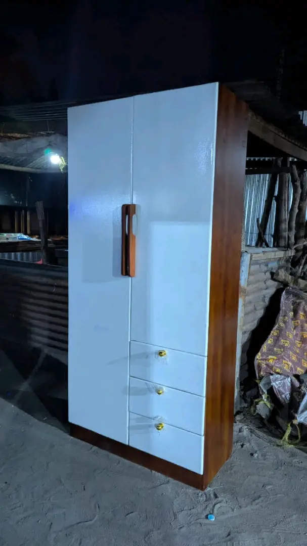 Kabati la Milango Miwili (Two-Door Wardrobe) thumbnail 4