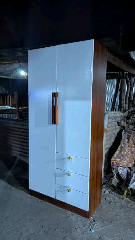 Kabati la Milango Miwili (Two-Door Wardrobe) thumbnail 5