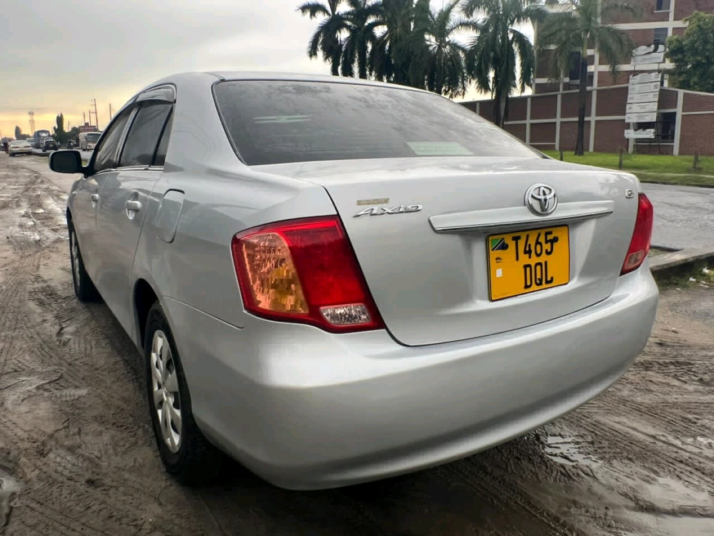 Toyota Axio 2008 (1490cc, Push Start) thumbnail 2
