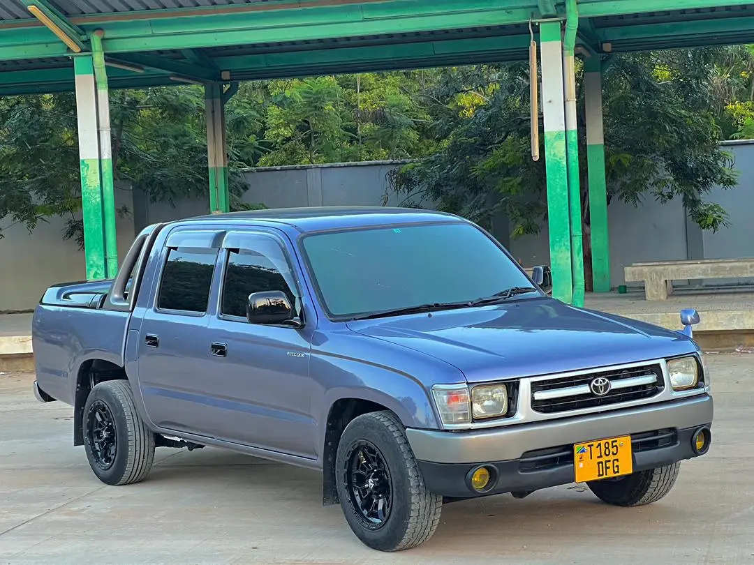 Toyota Hilux DFG thumbnail 5