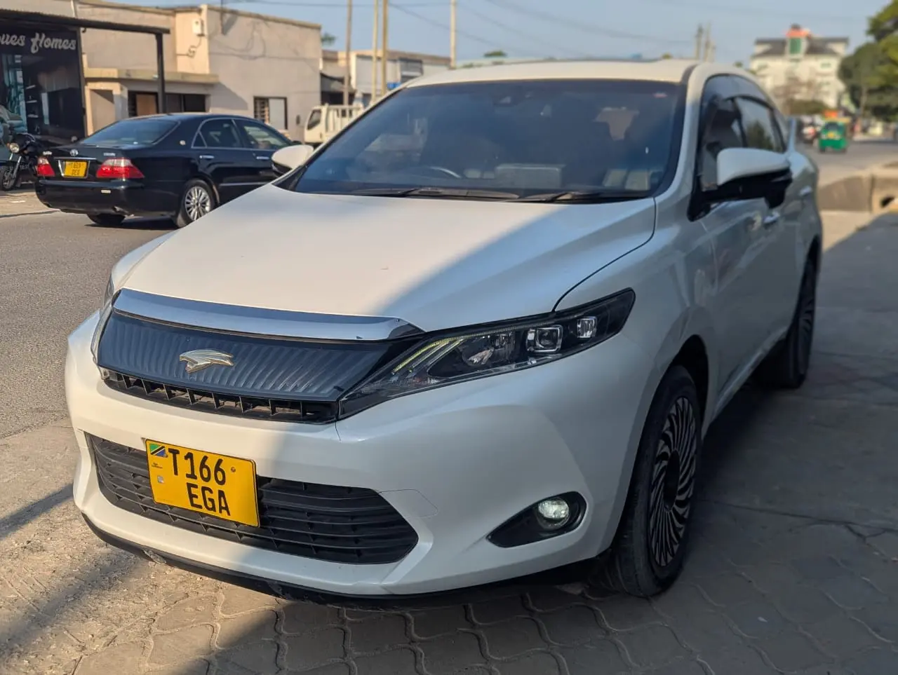 Toyota Harrier Anaconda 2015 thumbnail 4